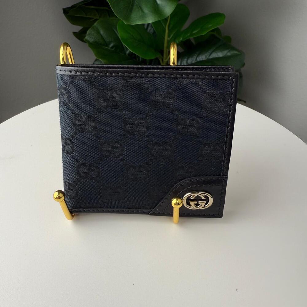 💎✨Authentic Gucci GG Canvas Bi-fold Wallet in Black